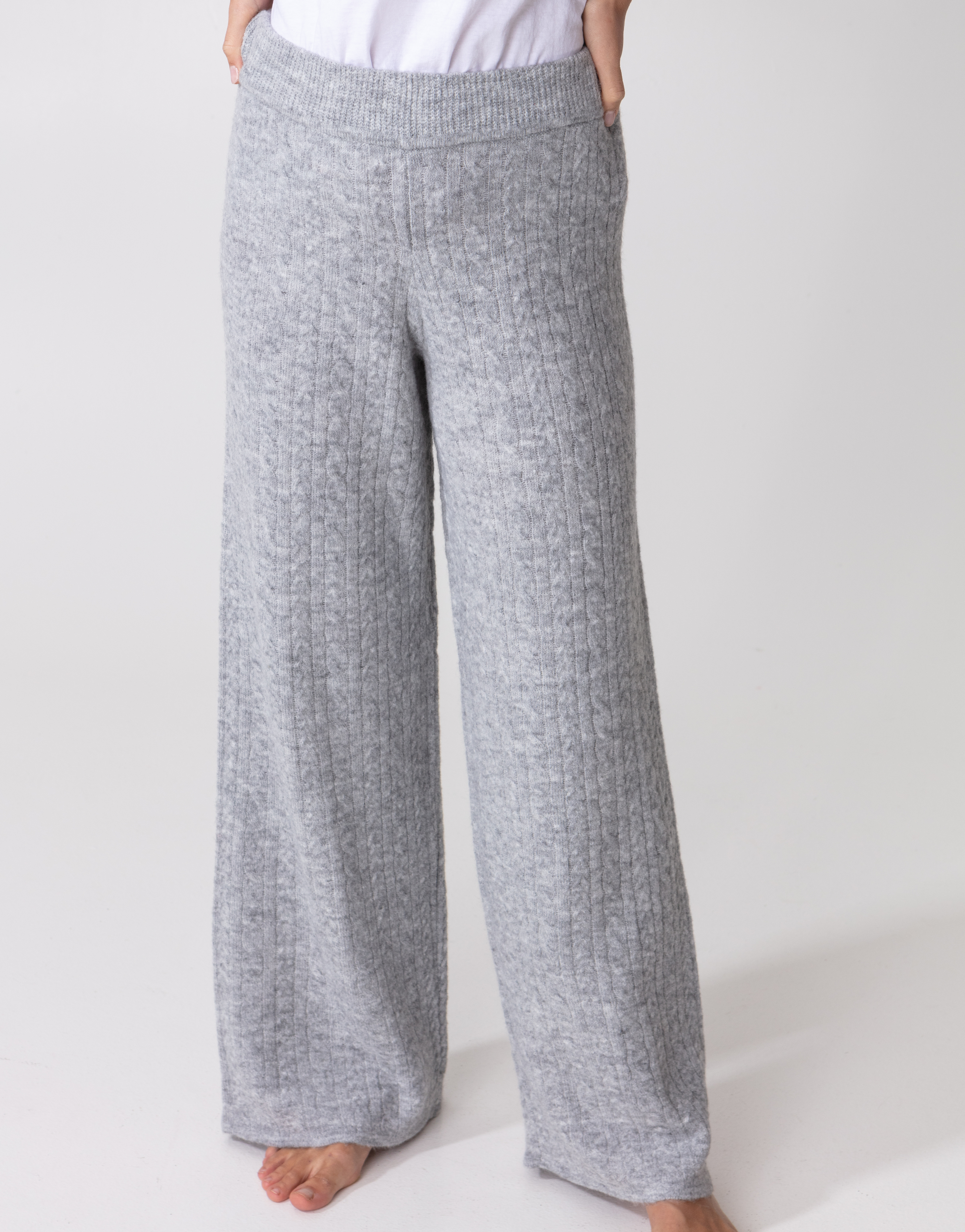 Cable knit trousers thumbnail 3