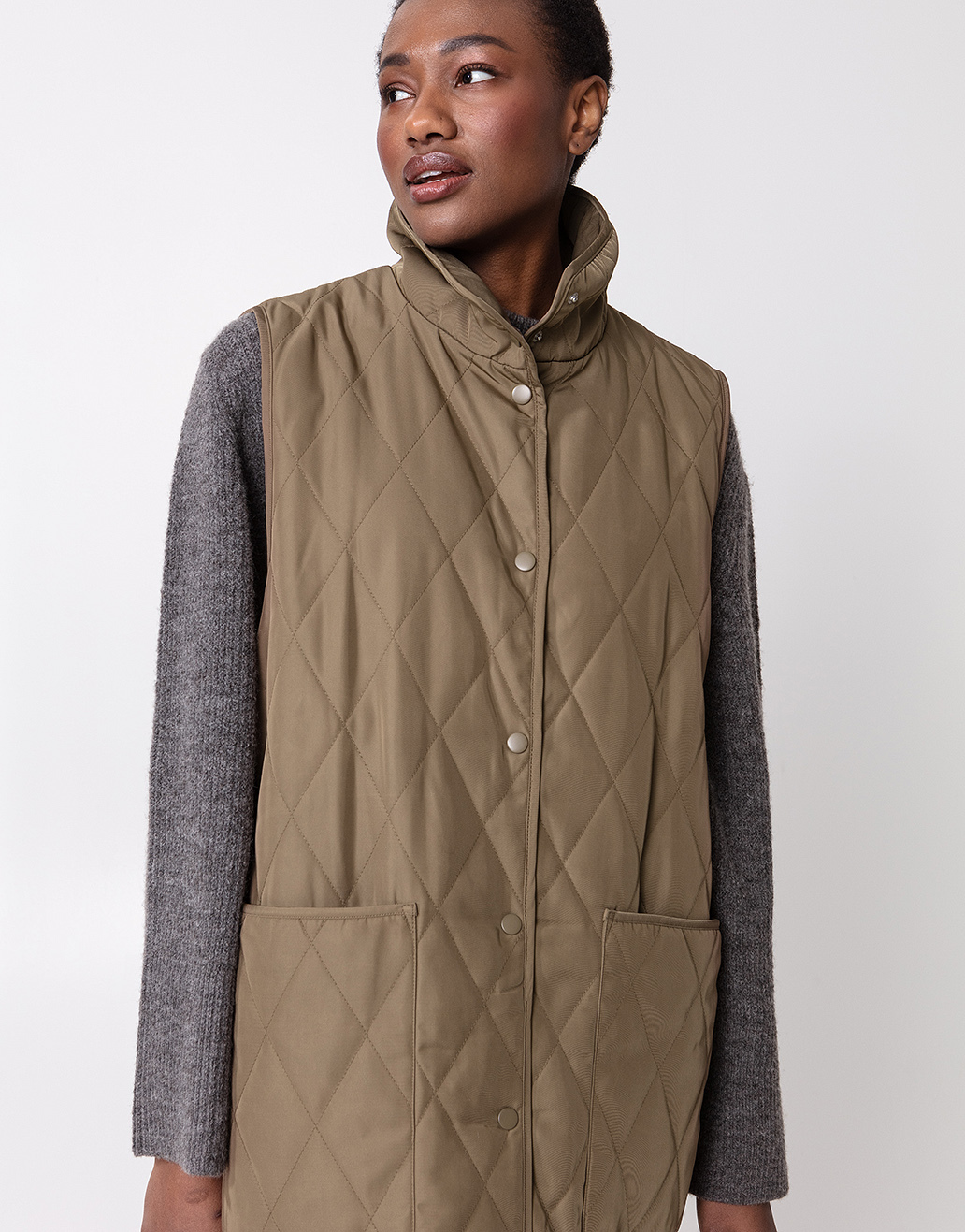 Long quilted vest thumbnail 5