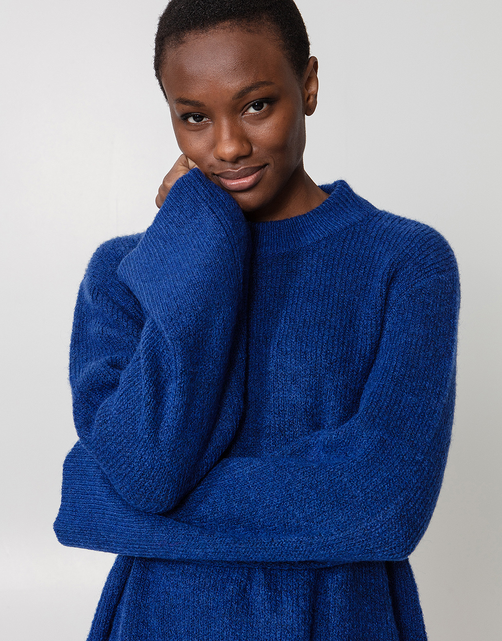 Knitted sweater Image 0