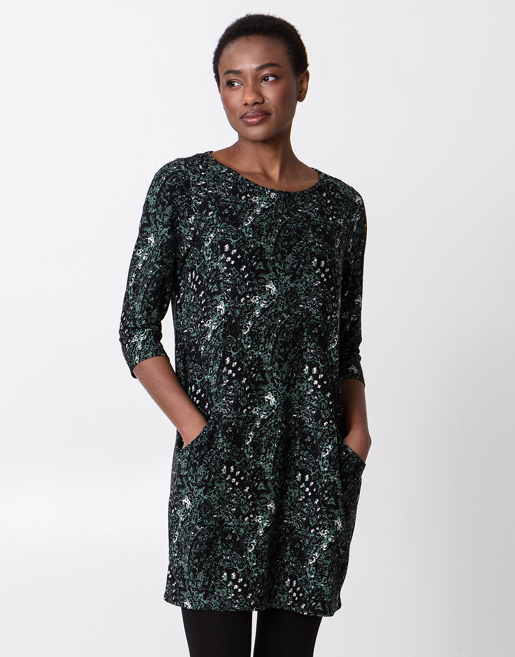 Mønstret jersey-kjole med lommer Image 0