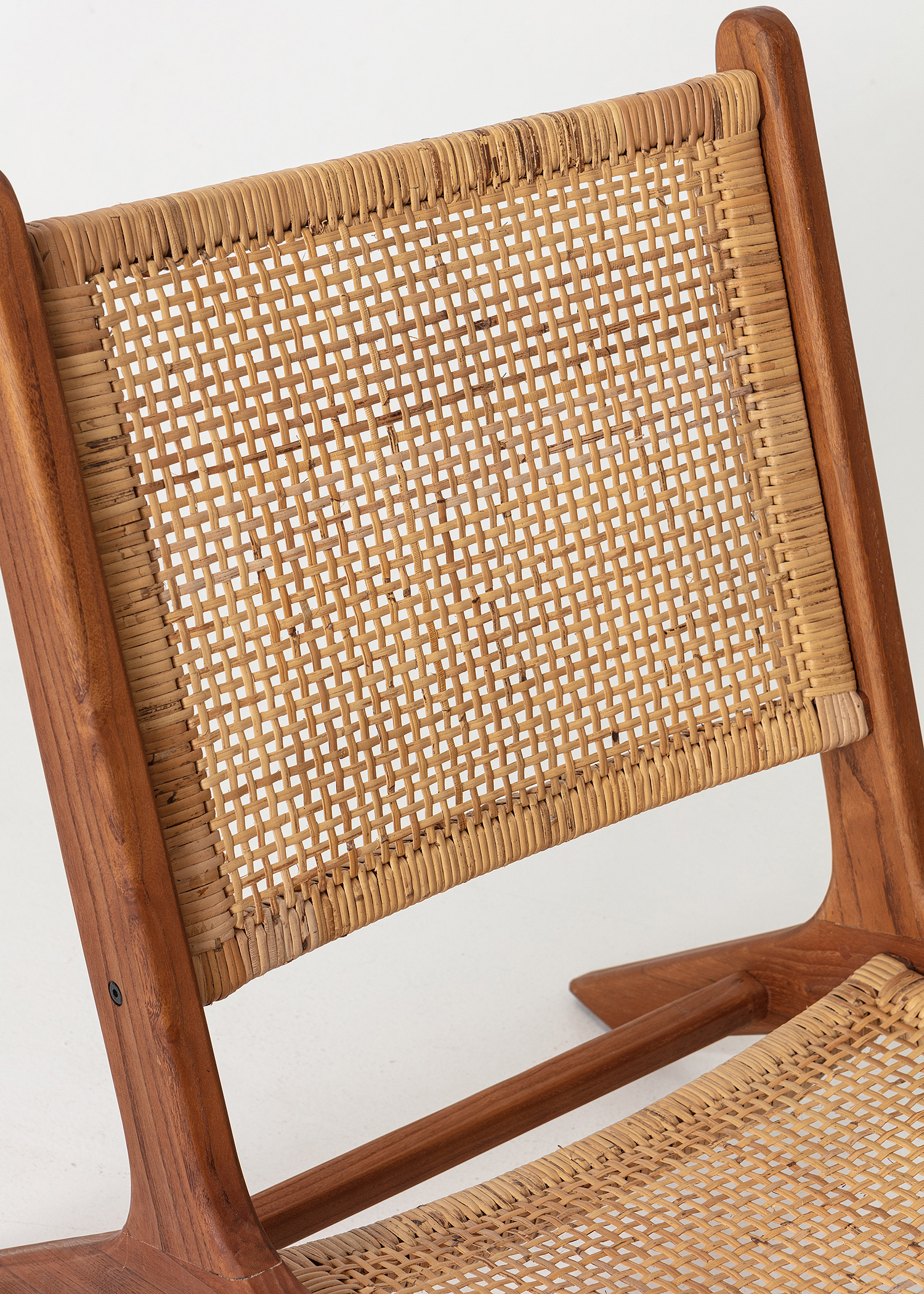 Handmade rattan chair thumbnail 4