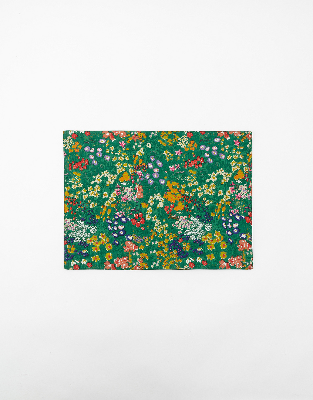 Floral patterned placemat Image 0