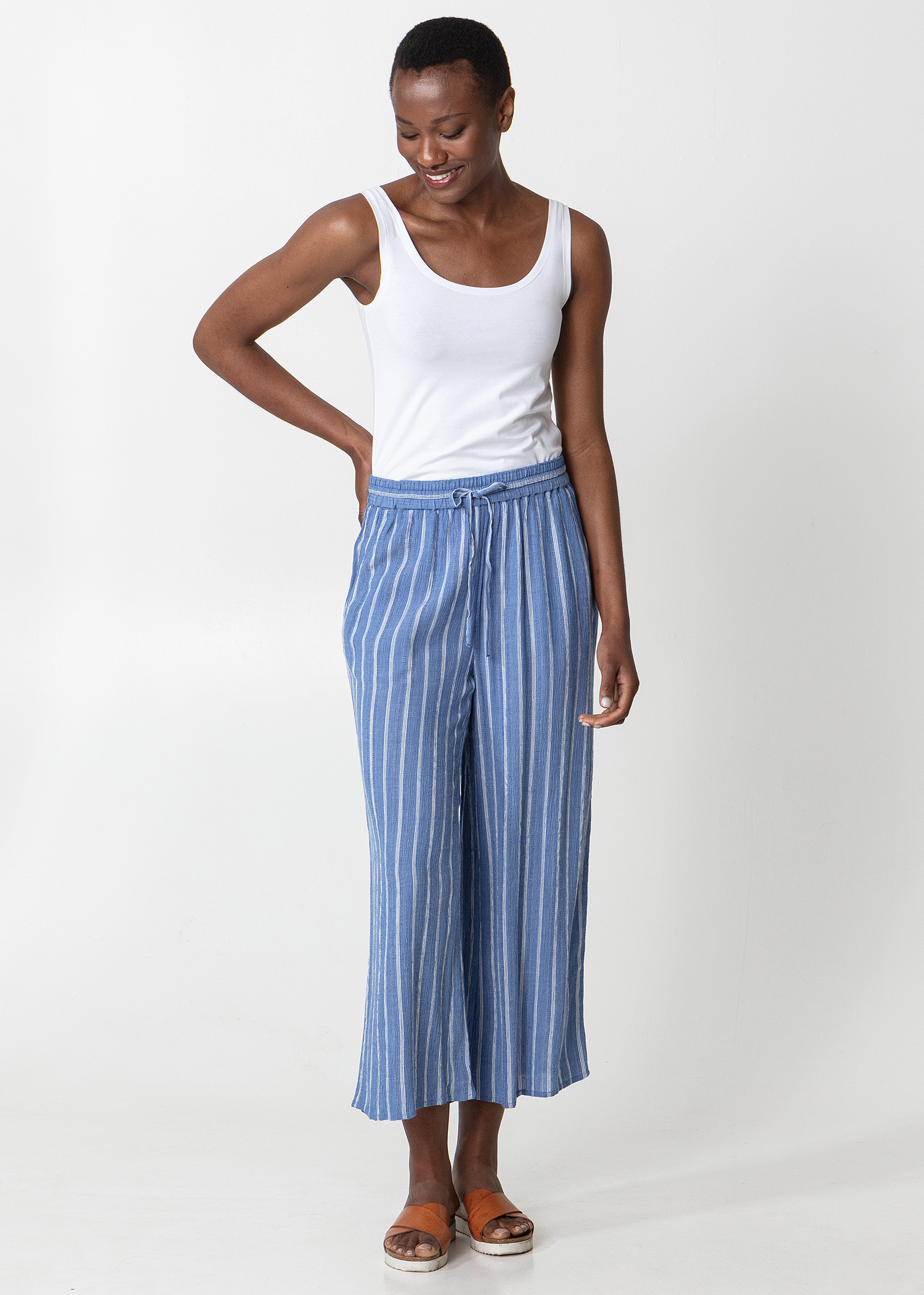 Wide straight trousers Image 0