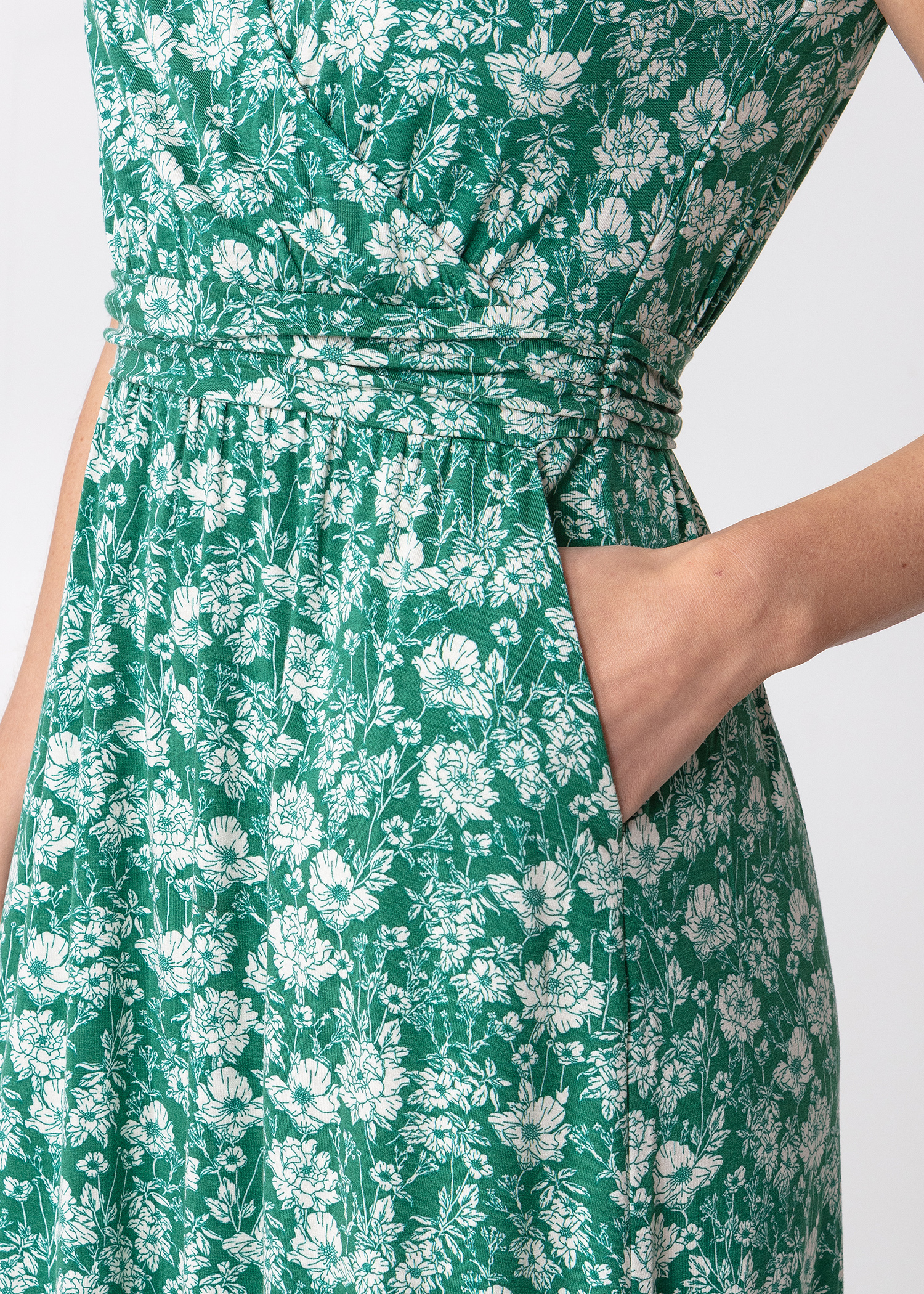 Mønstret kjole med lommer thumbnail 5