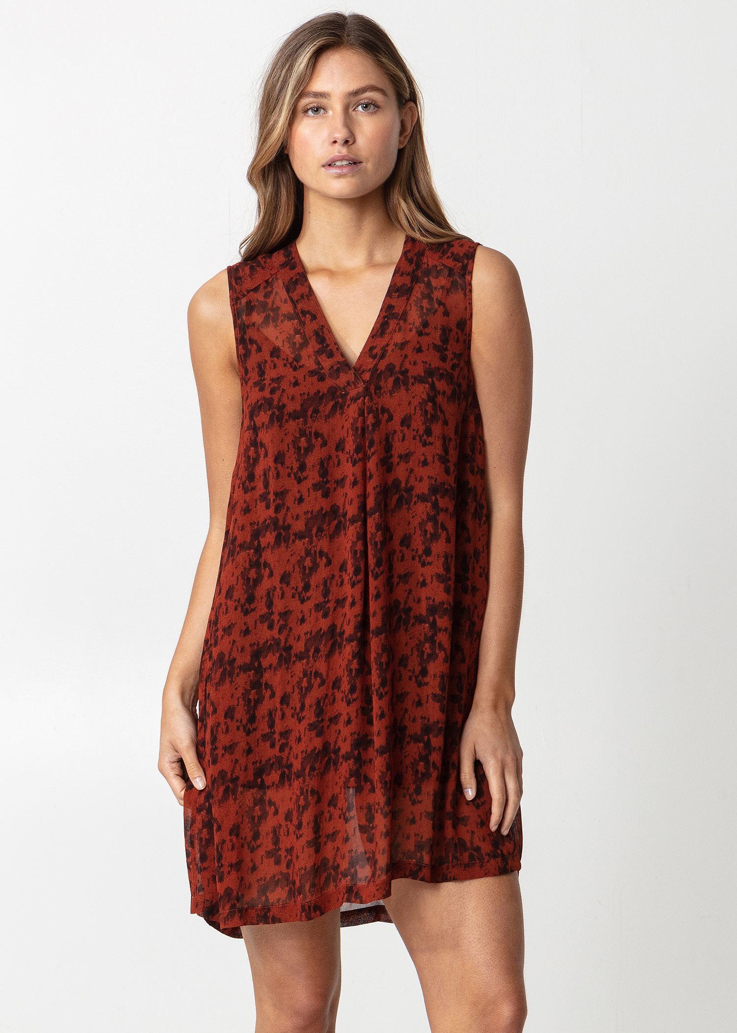 Sleevless patterned tunic Image 0