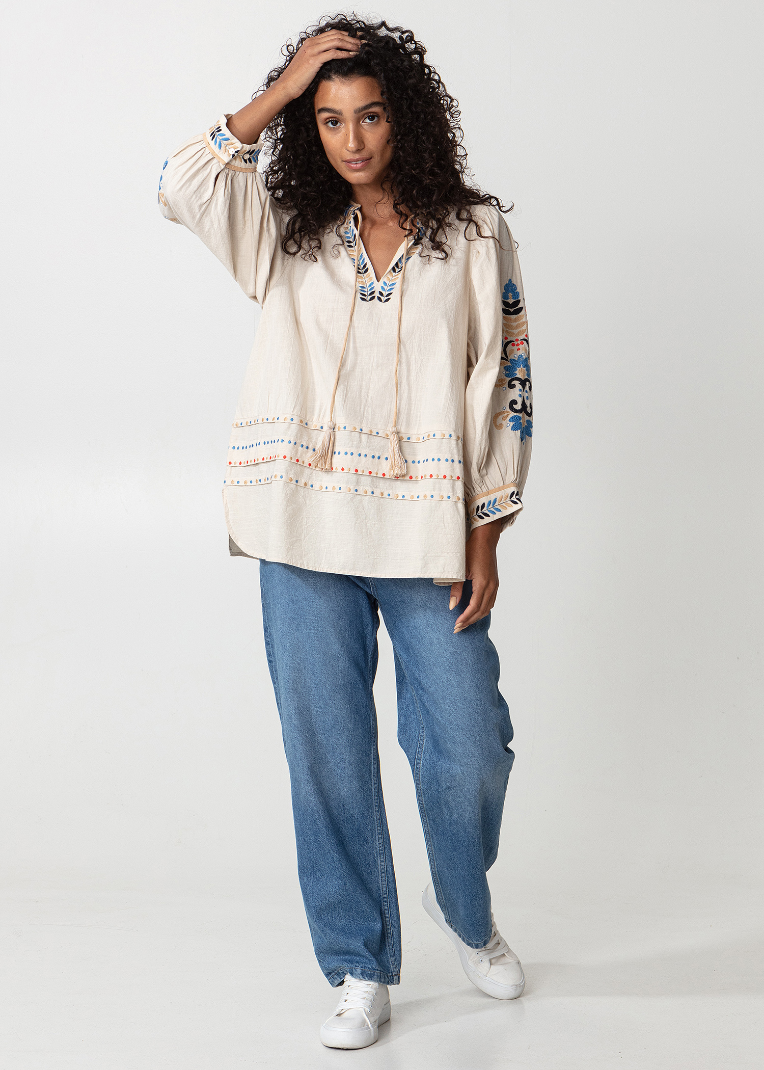 Embroidered, long sleeved blouse thumbnail 7