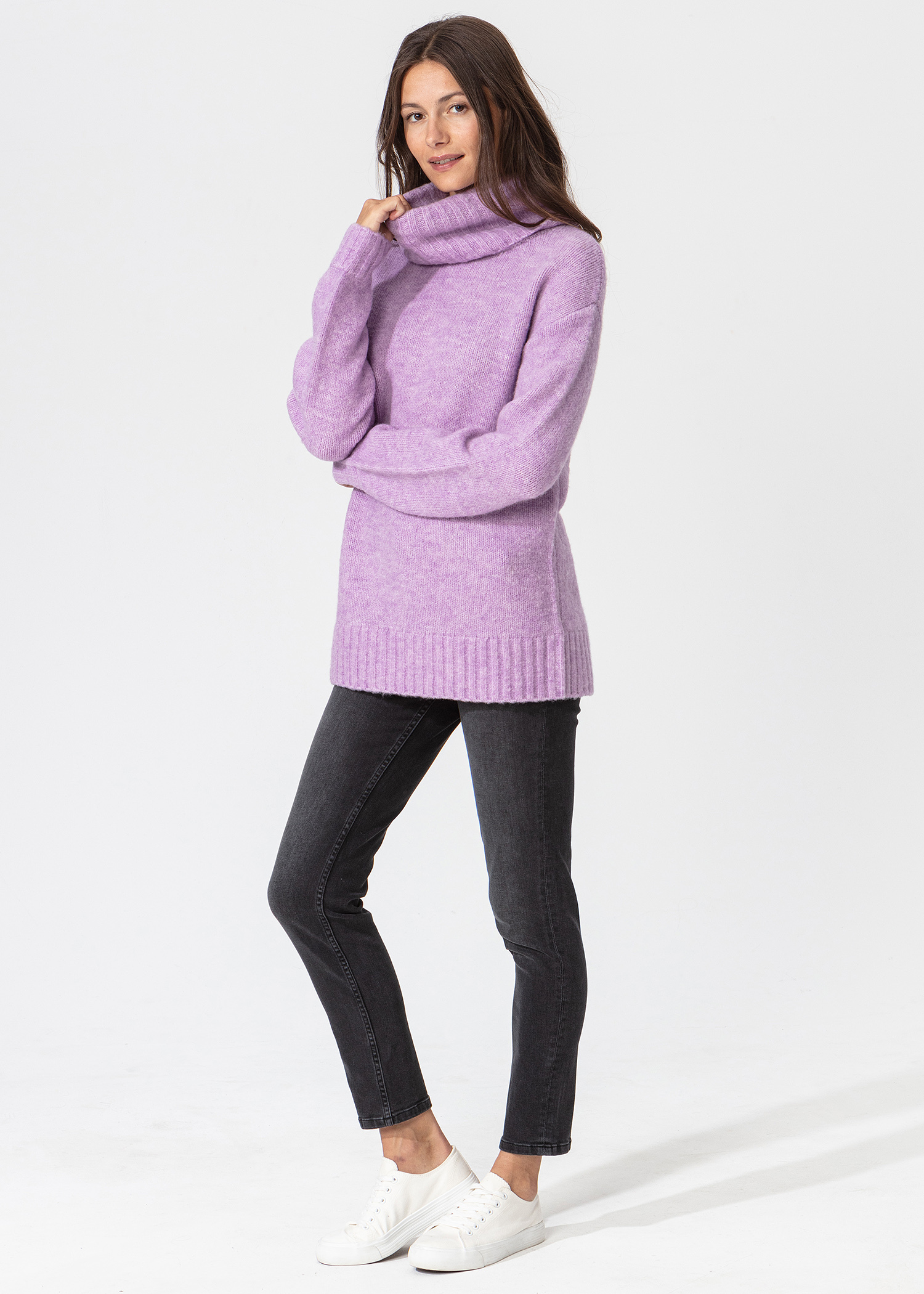 Heavy knitted roll-neck sweater thumbnail 4