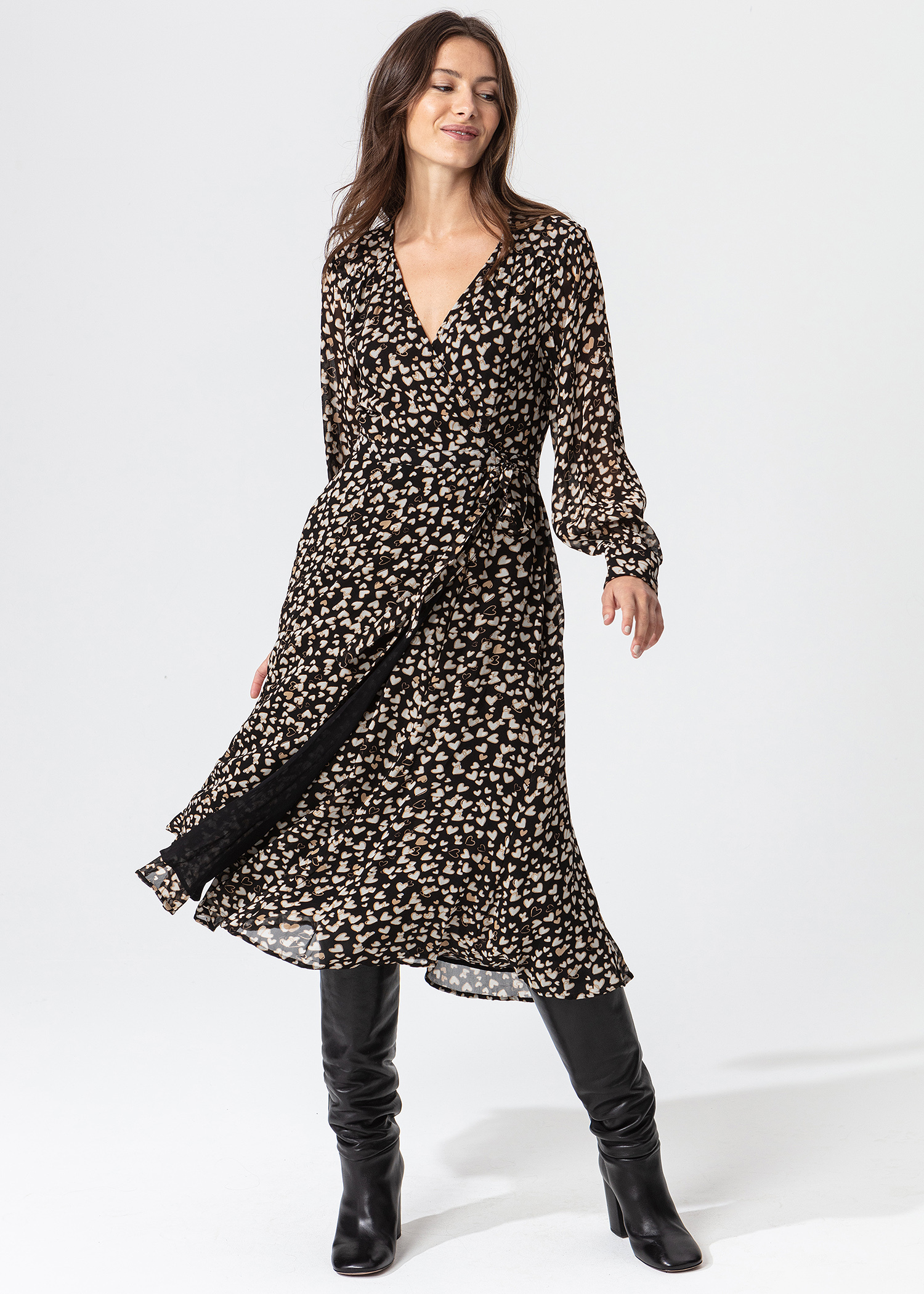 Wrap dress with hearts Image 0