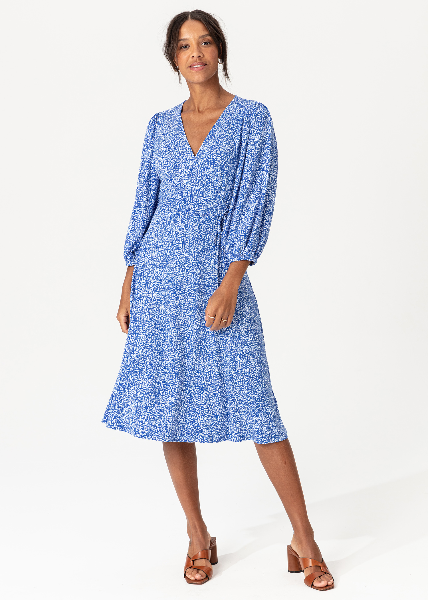 Patterned dress with puff sleeves Image 0