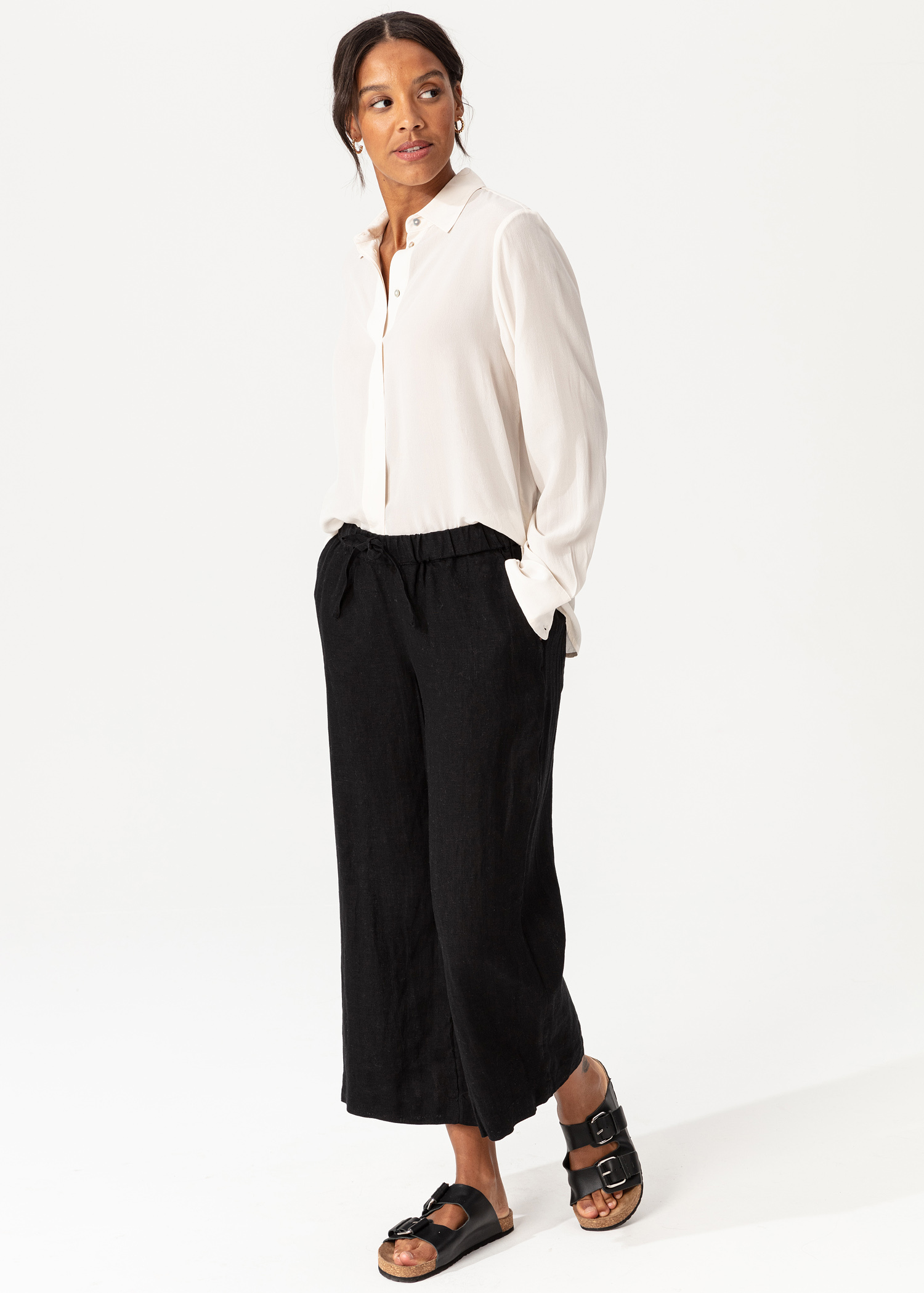 Cropped linen trousers thumbnail 2